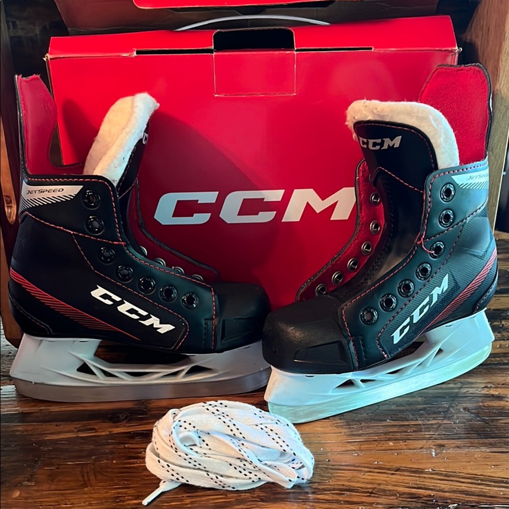 CCM Jetspeed 11D Youth YT Ice Hockey Skates